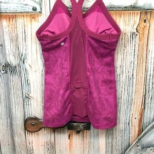 Lululemon tank top with built in bra